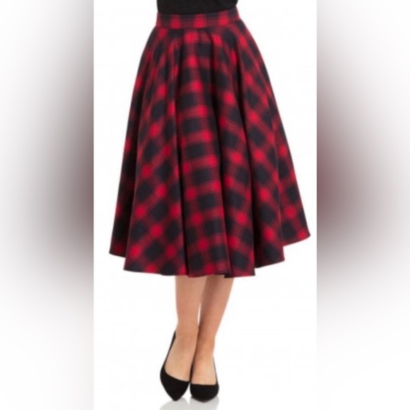 Voodoo Vixen Dresses & Skirts - VOODOO VIXENS Sz S Plaid Red and Black Full Skirt with Pockets Unlined Zipper